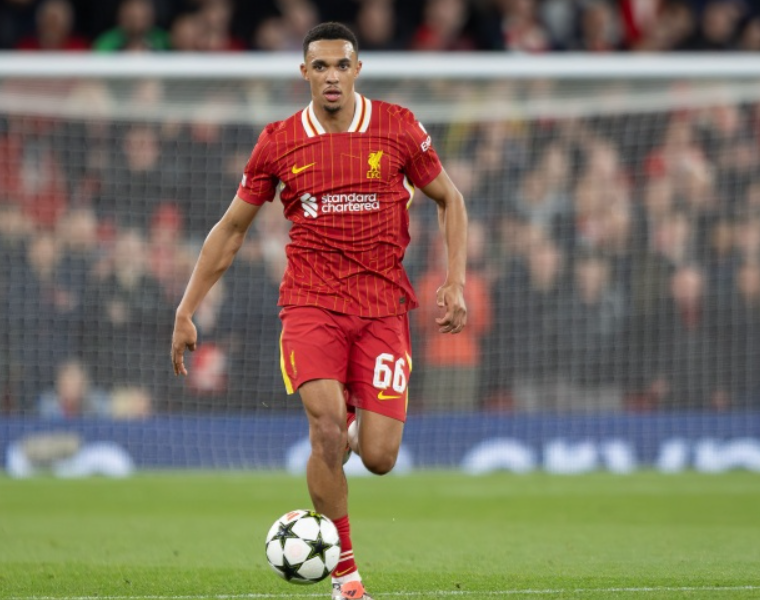 辟谣！阿韦洛亚信任阿诺德，后者伤势近愈或出战<a href='/news/tag/260.html' style='color: blue;'>欧冠</a>