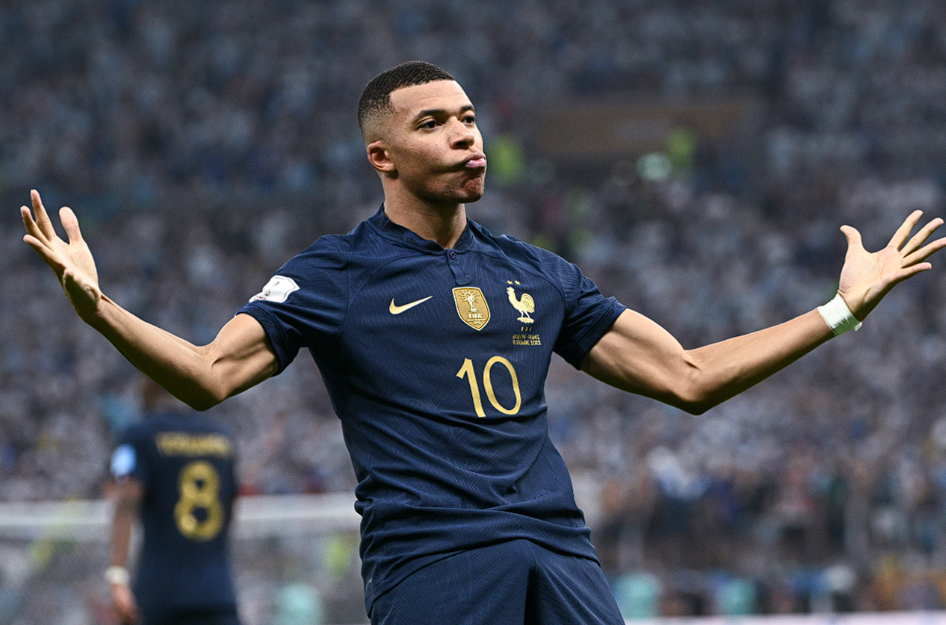 皇马欧冠迎战本菲卡：姆巴佩伤缺，进球纪录与赛程前景分析